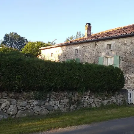 Les Volets Verts, Roussines, Charente, 16310 France * Roussines