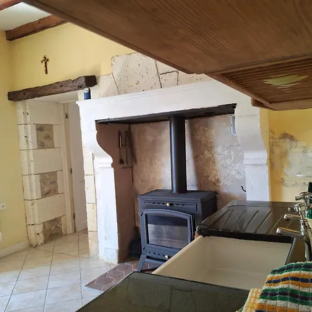 Ferienhaus Les Volets Verts, Roussines, Charente, 16310 France *