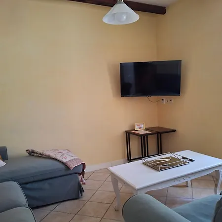 Les Volets Verts, Roussines, Charente, 16310 France Roussines