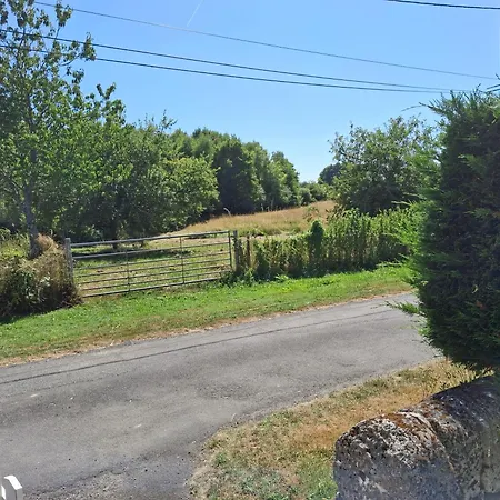 Les Volets Verts, Roussines, Charente, 16310 France Roussines