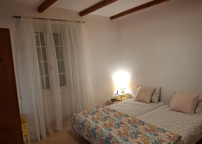 Les Volets Verts, Roussines, Charente, 16310 France Roussines