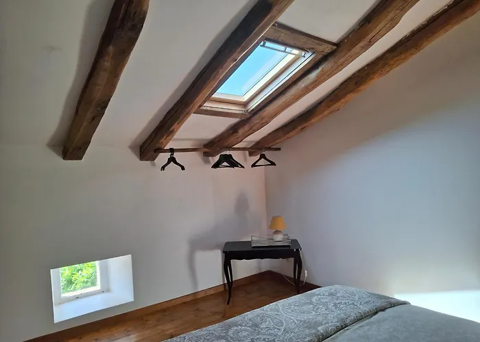 Les Volets Verts, Roussines, Charente, 16310 France Сasa de vacaciones